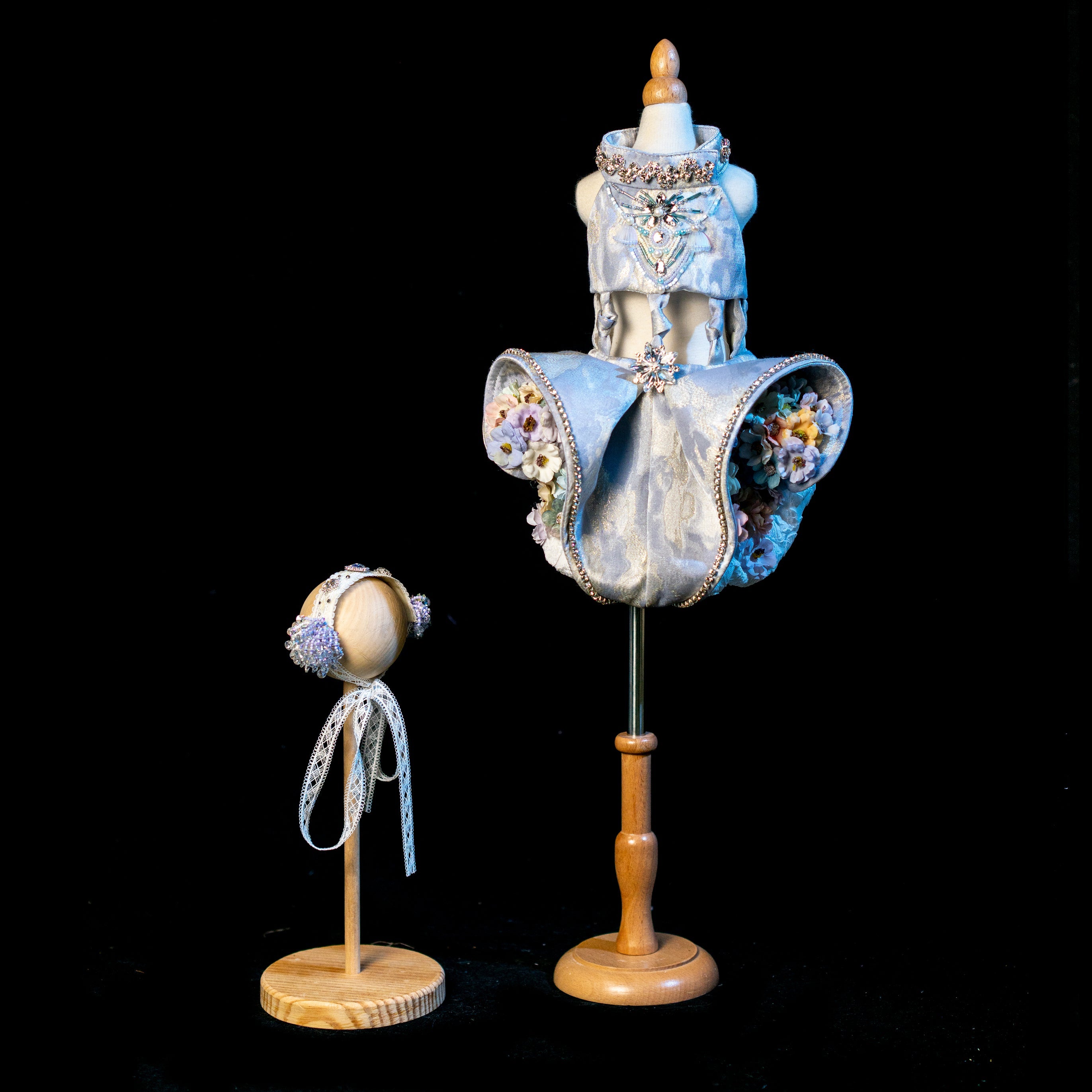 Gilded Paw Paw Shrine Echo Pet Dress