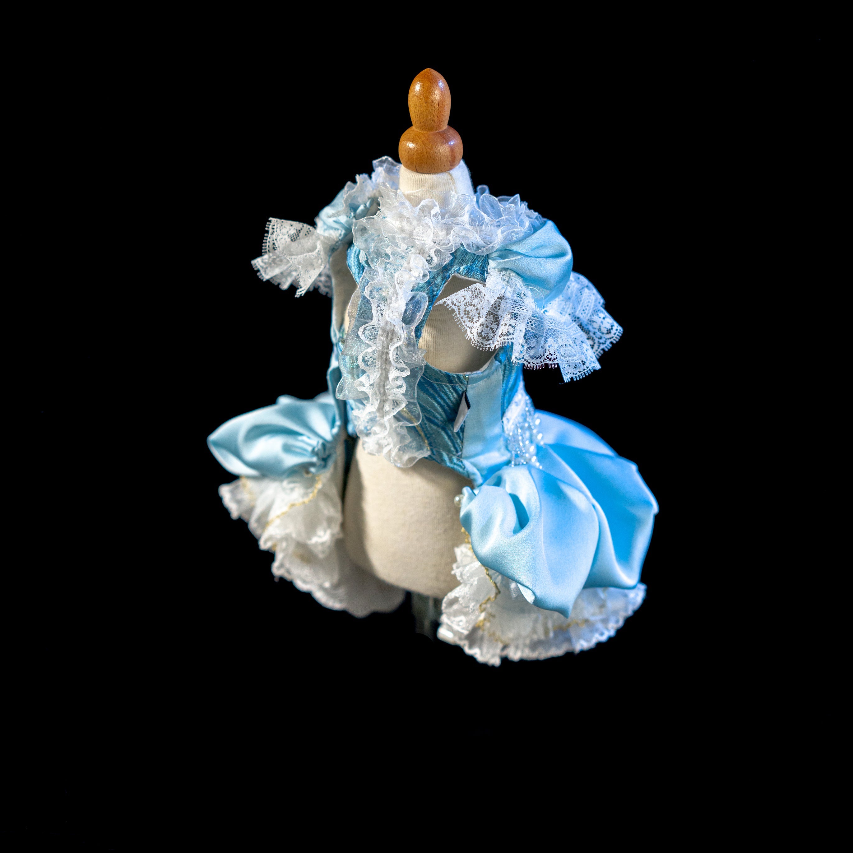 Gilded Paw Paw Edelweiss Pet Dress