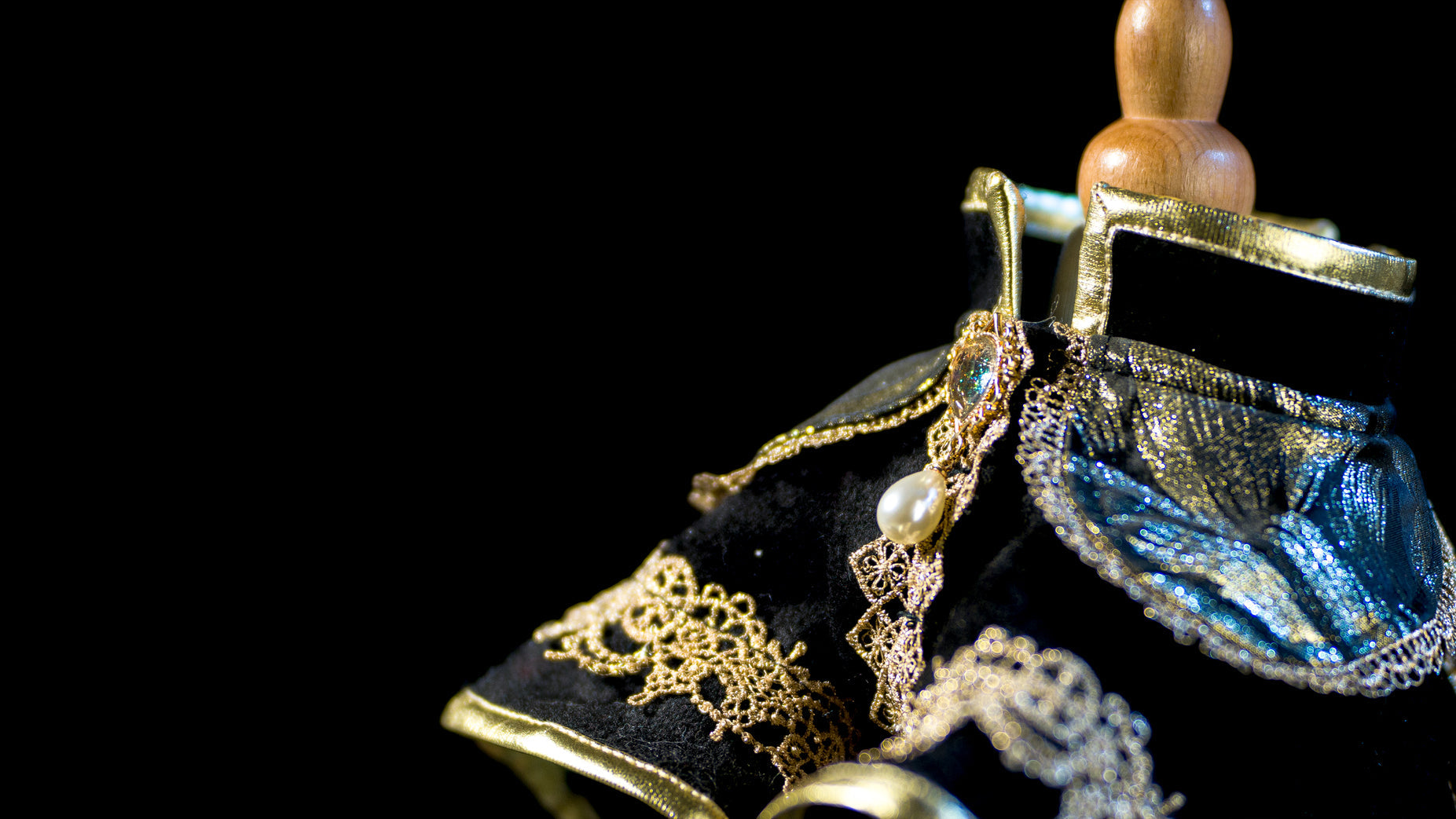 Gilded Paw Paw Dracula Pet Coat