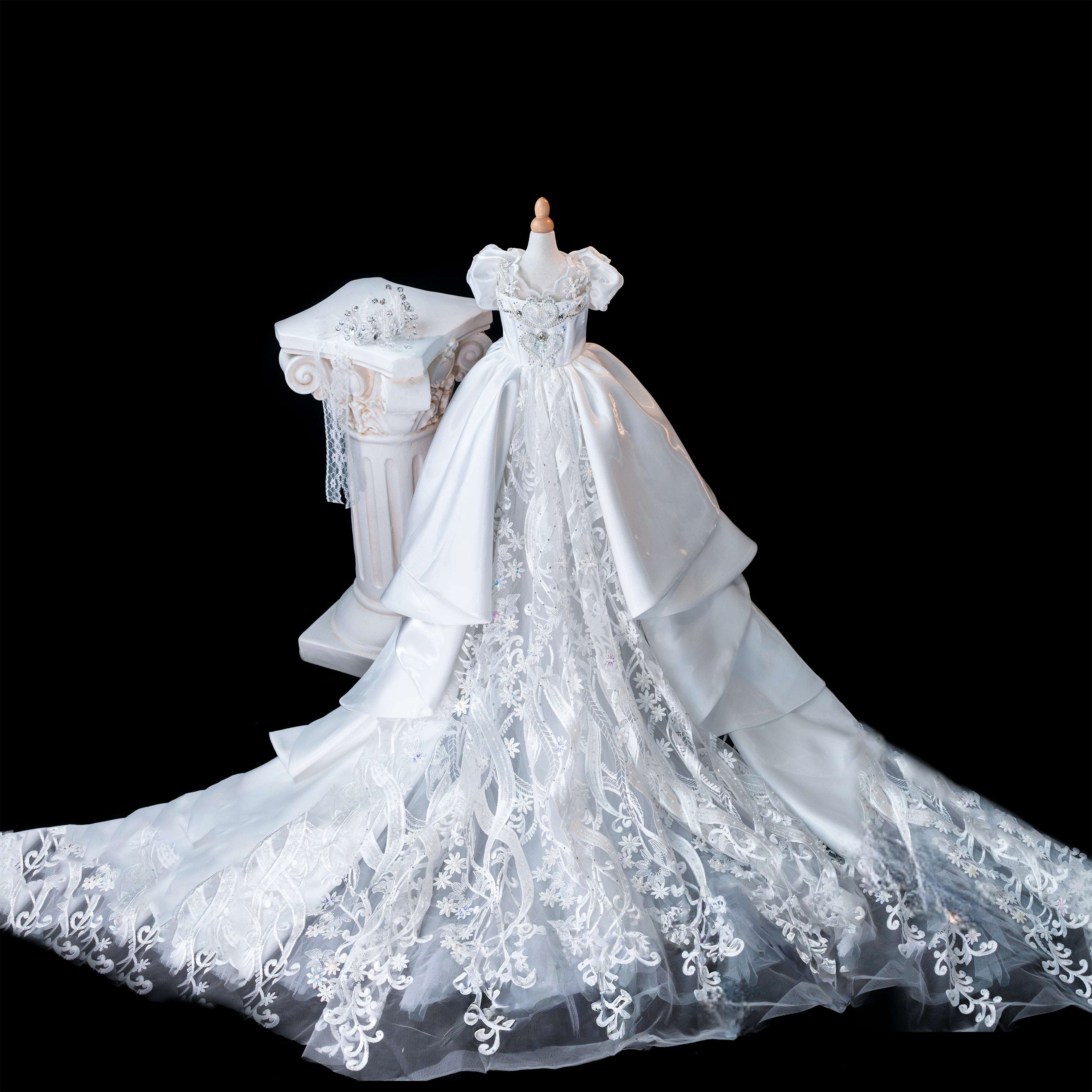 Gilded Paw Paw Encounter Pet Dress